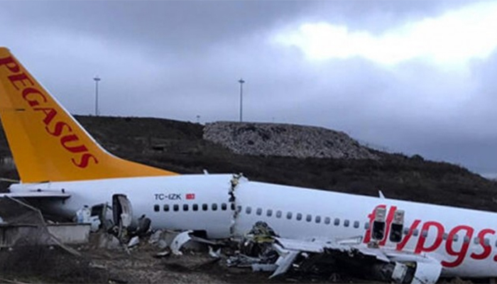 Kaza yapan Pegasus uçağındaki yolculardan 13'ü yoğun bakımda