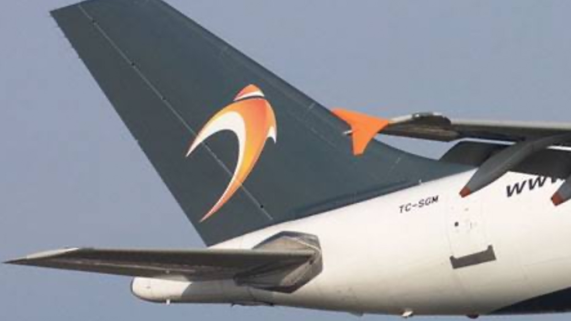 İki uçağı Antalya’ya base edecek, charter uçuş yapacak