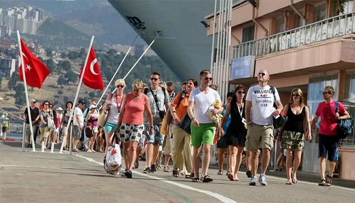 Antalya tatili Ruslar için 'ekonomik' olmayabilir