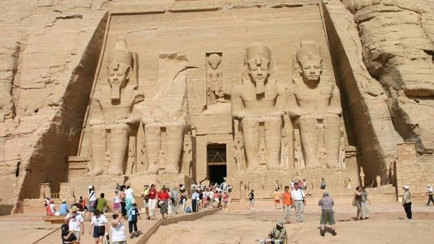 Mısır’da turizm teşvikleri ve vize muafiyeti uzatılıyor