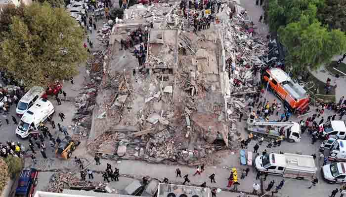 İzmir'de depremzedeleri ücretsiz konaklatan 13 otel