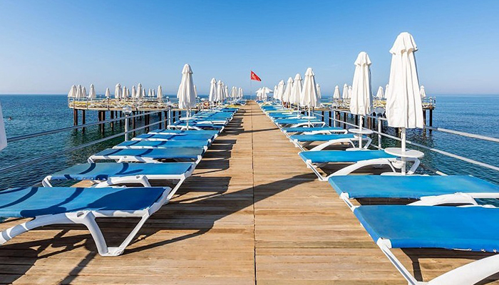 ''Antalya'da yıl boyu çalışan oteller de kapanmaya başladı''