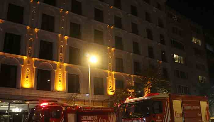 Adliye binasının yerine yapılan otelde yangın çıktı