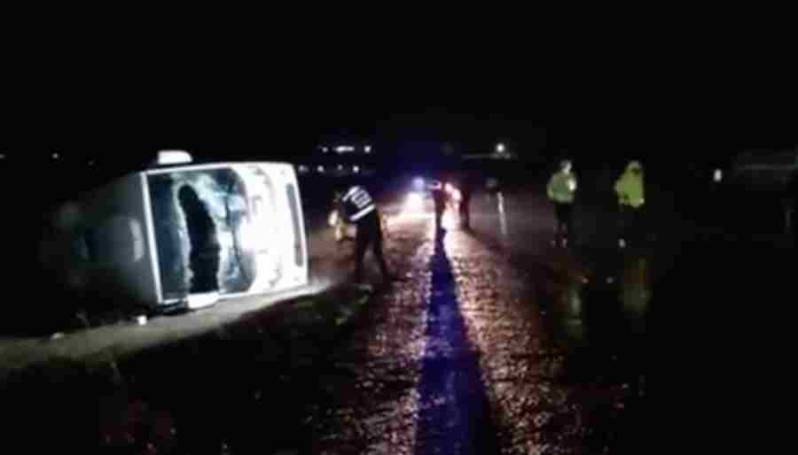 Tur otobüsü kaza yaptı 1 ölü 25 yaralı
