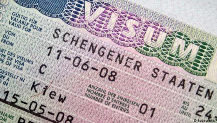 Almanya vize için Türk vatandaşlarına yeni şartlar getirdi