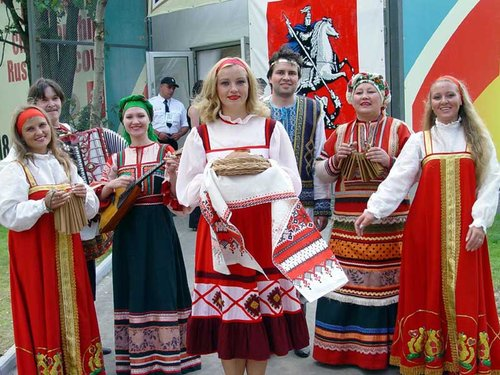 Fettah Tamince Türk Rus Kültür Vakfı kurdu
