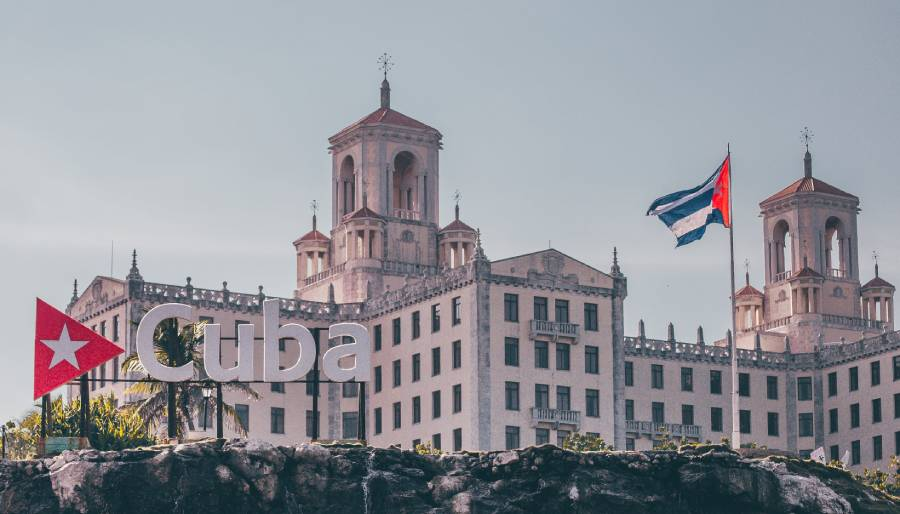 Küba Rus turistlerden test ve aşı sertifikası istemeyecek