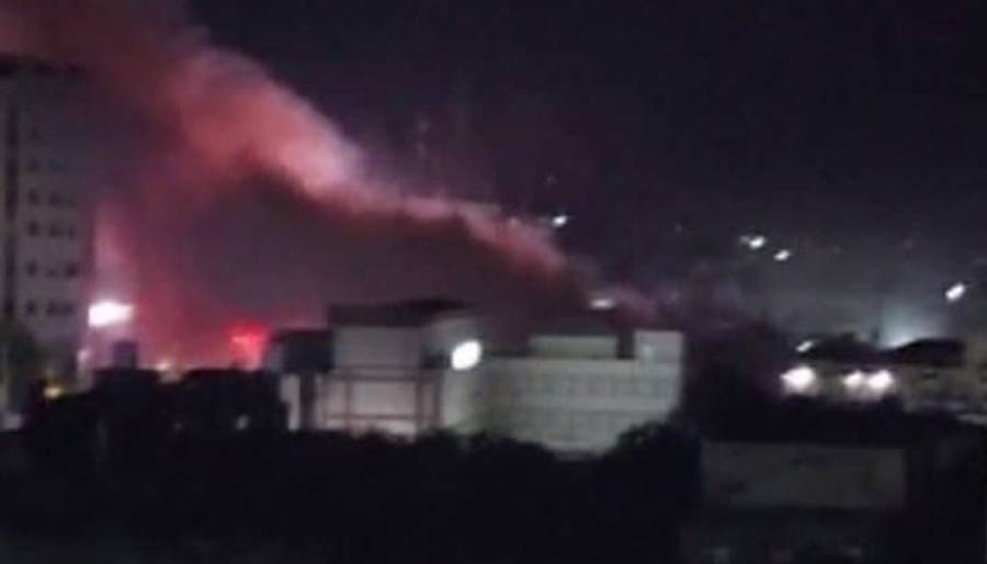 Somali'de otele bombalı ve silahlı saldırı, çok sayıda ölü var