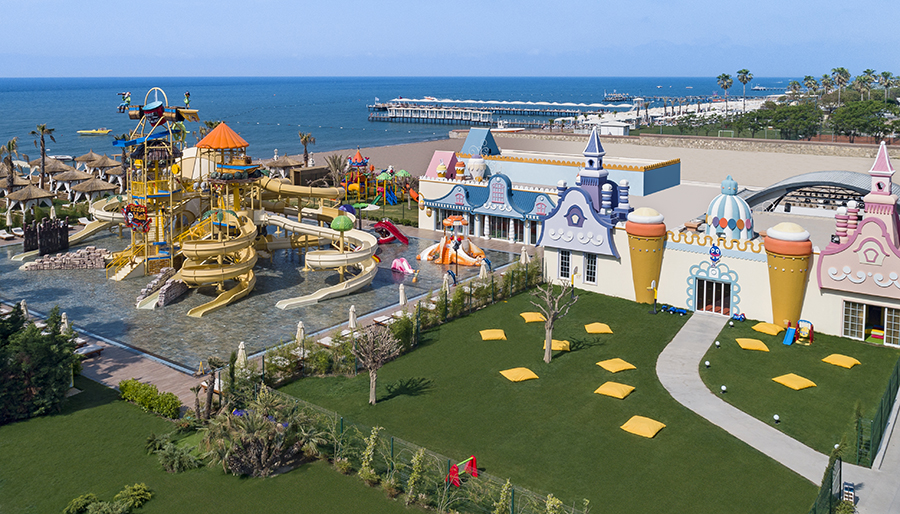 Çocuğunuzla tatilin güvenilir adresi Titanic Hotels