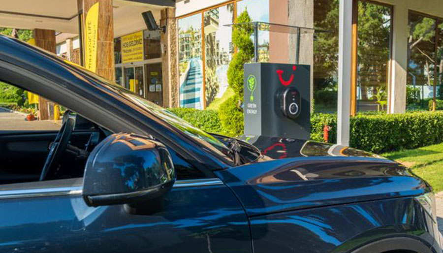 TUI Türkiye’deki tüm otellerine elektrikli şarj istasyonu kurdu