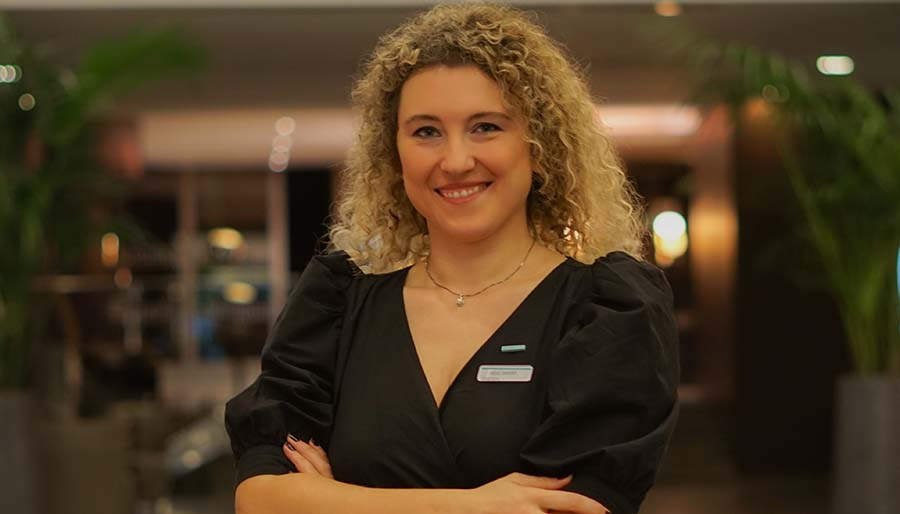Özge Sakar iki otelin çoklu gelirler direktörü oldu