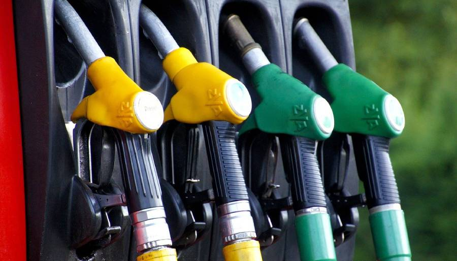 Motorine üç günde 4 TL zam yapıldı