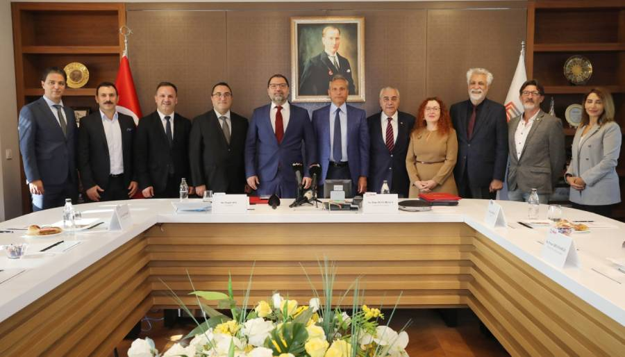 TÜRSAB ile İBB arasında Galataport-Beyazıt turistik tramvayı işbirliği