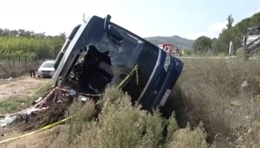 Çanakkale’de tur otobüsü kazası, 1 ölü 31 yaralı