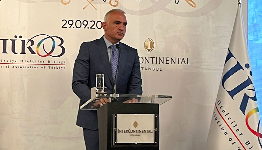 Mehmet Nuri Ersoy’dan otellere sertifika uyarısı