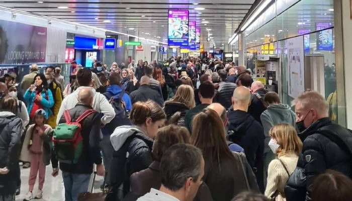 Yaz sezonunda Avrupa'da neden seyahat kaosu bekleniyor?