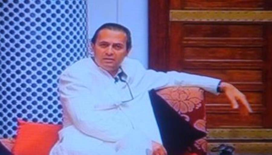 Ayhan Sicimoğlu ile yüz yüze