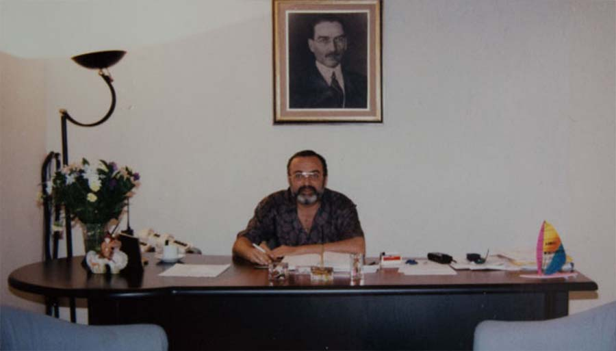 Hakkı Ülkü kimdir?