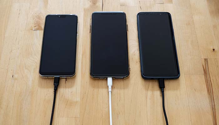 AB’den akıllı telefonlarda tek tip şarj kararı