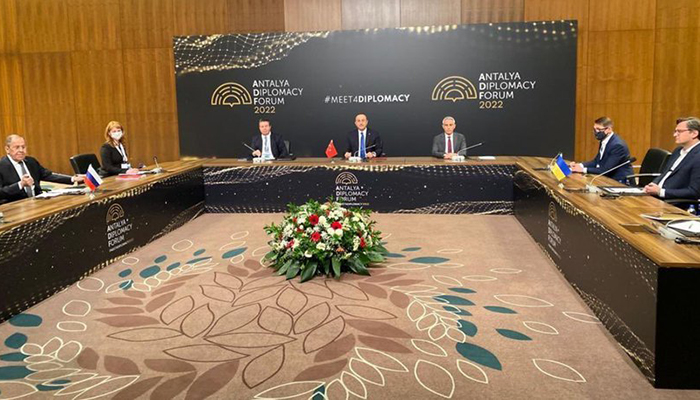 Tarihi zirve sonrası bakanlardan açıklama