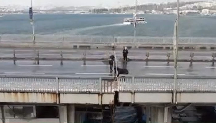Unkapanı Köprüsü trafiğe kapatıldı