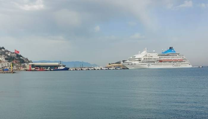 Kuşadası’ndan haftanın 3 günü Celestyal gemisi kalkıyor