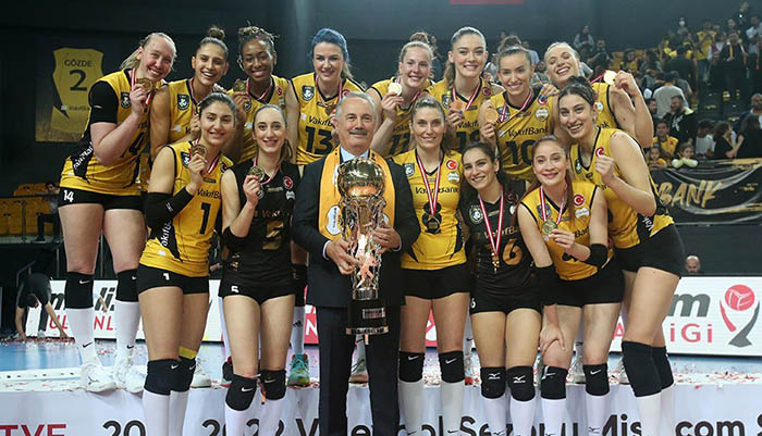 Voleybol Sultanlar Ligi'nde şampiyon VakıfBank oldu