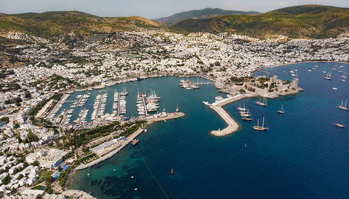 Bodrum'a uçak seferleri iki katına çıktı