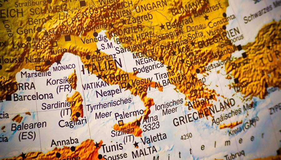 Sıcak havalar Akdeniz’de yaz tatili turizmini bitiriyor mu?