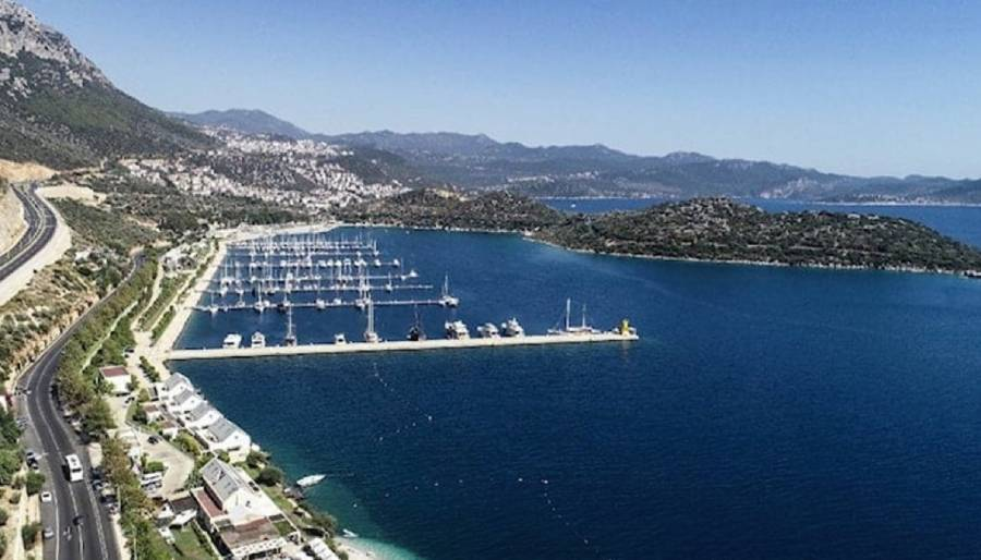 Kaş Marina’da imar yoğunluğunu artıracak plan iptal