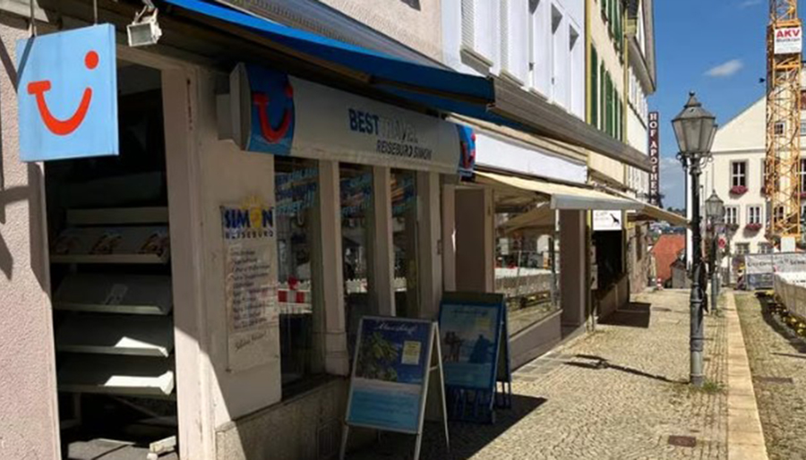AfD reklamı yapan acentenin satışlarında patlama