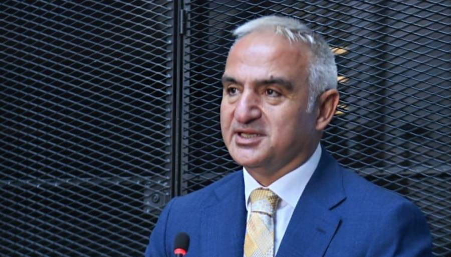 Mehmet Nuri Ersoy açıkladı: 10 bin kişilik kongreyi Antalya kazandı