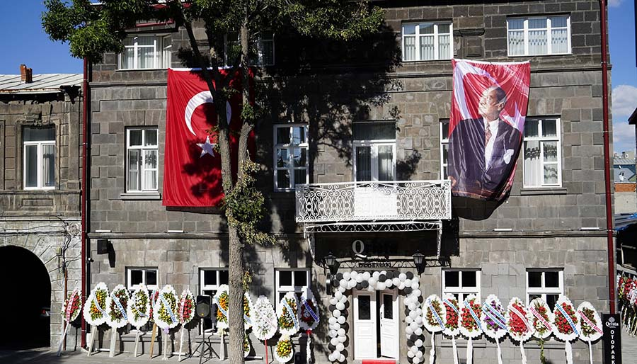Dedeman’ın Kars’taki ikinci oteli “Qrısta Managed By Dedeman” açıldı