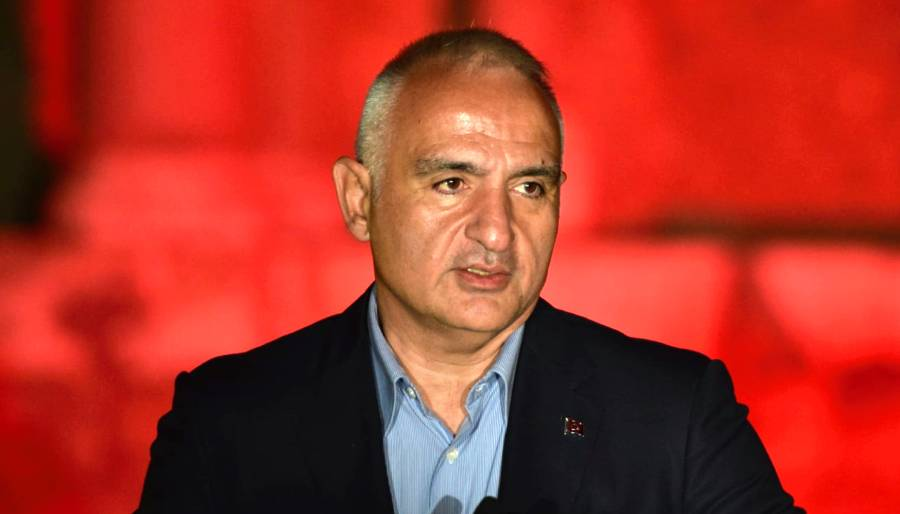 Mehmet Nuri Ersoy: Antalya’nın turist sayısı 15 milyonu aştı 