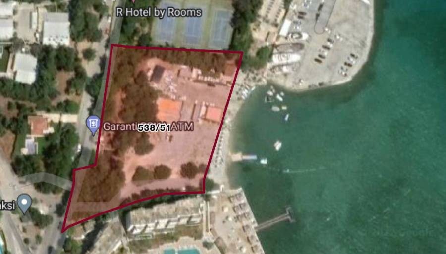 Çeşme’de denize sıfır turizm arazisi 158 milyon liraya satışa çıkarıldı