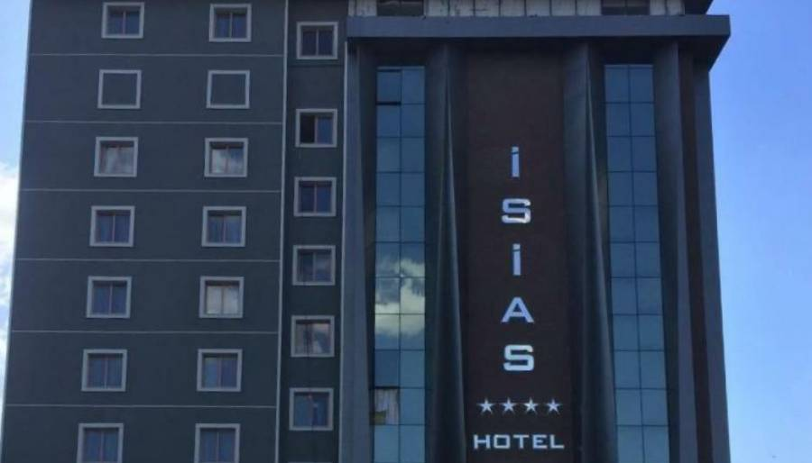 İsias Otelin enkazından 12 kişi kurtarıldı, kalanlar yardım bekliyor