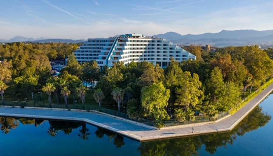 Megasaray Hotels beşinci otelini Side’de açıyor