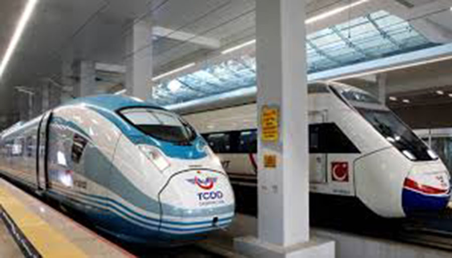 Deprem nedeniyle bazı tren seferleri durduruldu