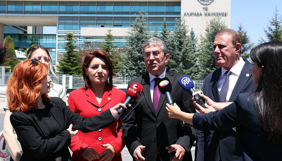 CHP'den Turist Rehberliği Kanunu ile ilgili AYM’ye başvuru