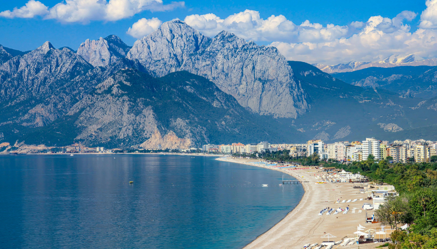 Turizm Bakanlığı ilk 4 ayın ziyaretçi verilerini açıkladı