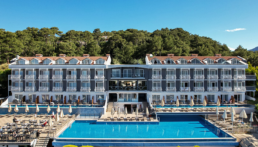 Fethiye'nin ilk Ramada by Wyndham oteli Ölüdeniz'de açıldı