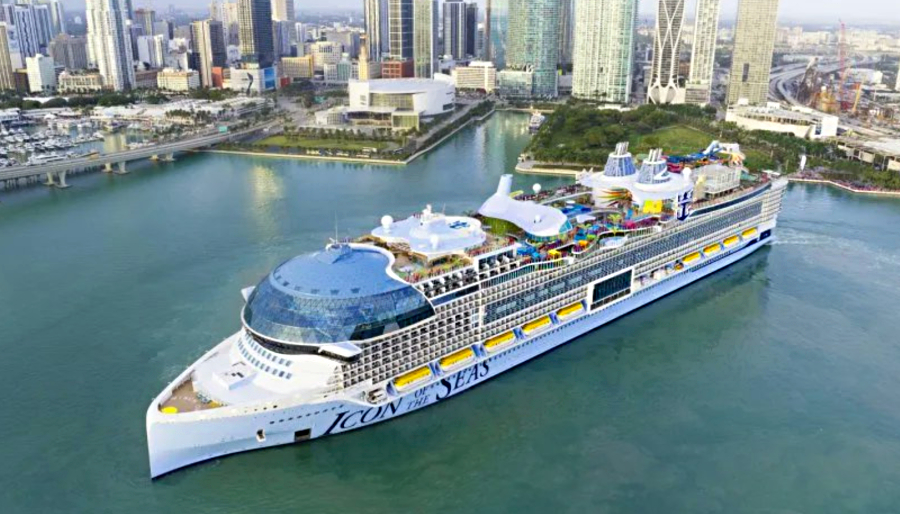 2 milyar dolarlık Icon of the Seas ilk seferine çıktı