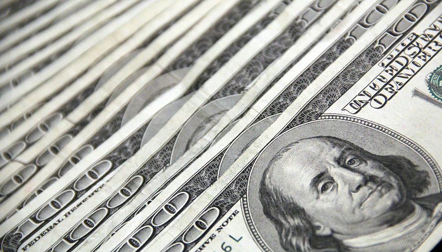 Dolardan rekor üstüne rekor