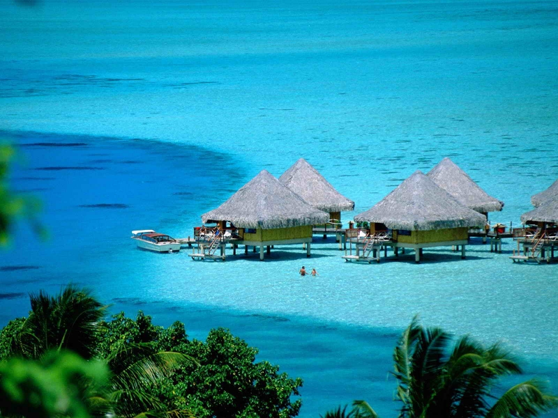 Jolly Tur, müşterilerine cep telefonuyla tatil satacak