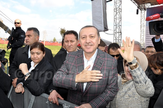 Başbakan, Zafer Havalimanı açılışında havacılık dünyasına seslendi