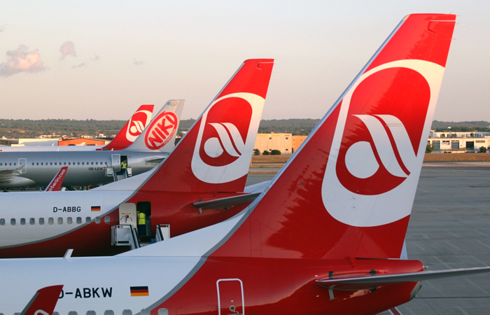 Air Berlin 900 kişiyi işten çıkarıyor, filosundaki uçak sayısını azaltıyor