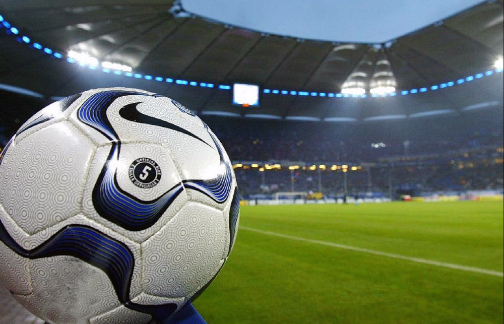 Antalya büyük  futbol kulüplerinin kamplarını hangi ülkelere kaptırdı?