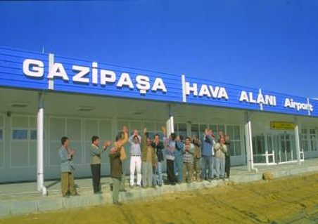 Gazipaşa Havaalanı tarifeli uçuşlara hazırlanıyor