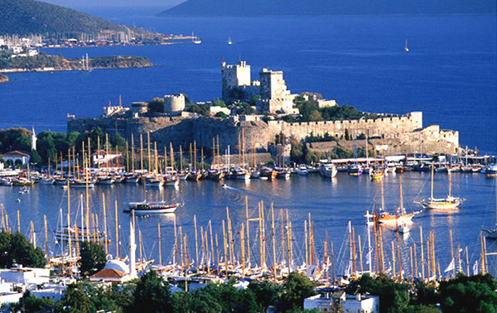 Can Pulak sezon başlarken Bodrum'un durumunu kaleme aldı