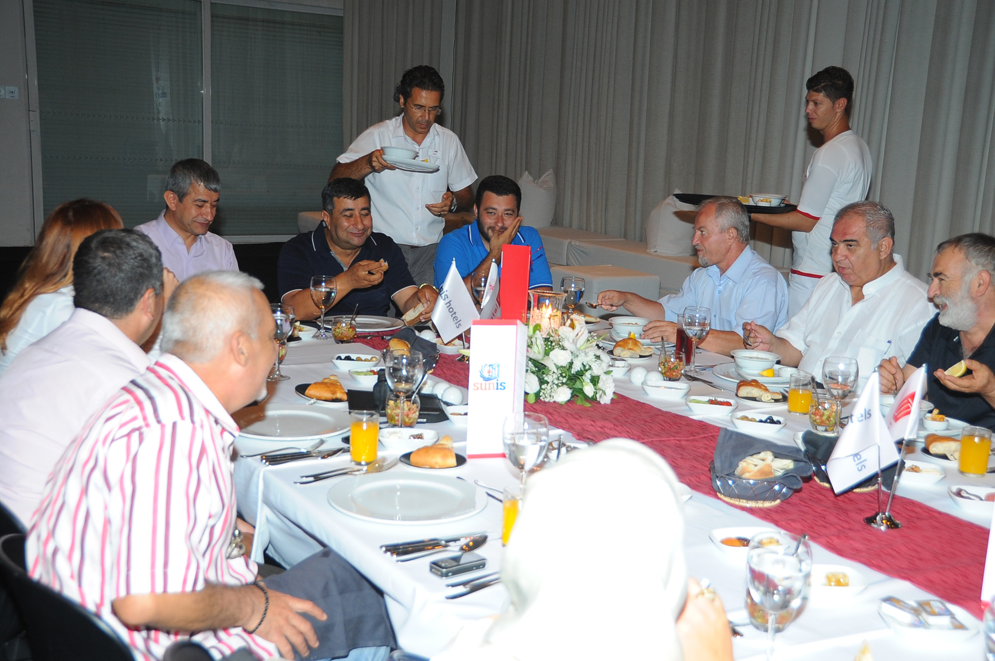 Antalyalı gazeteciler, Sunis Hotel Su’nun iftar yemeğinde buluştu